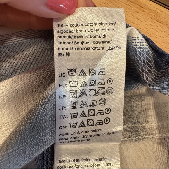 Calvin Klein Jeans. Blue and White plaid Men’s Shirt.‎ Size Small - Picture 4 of 11